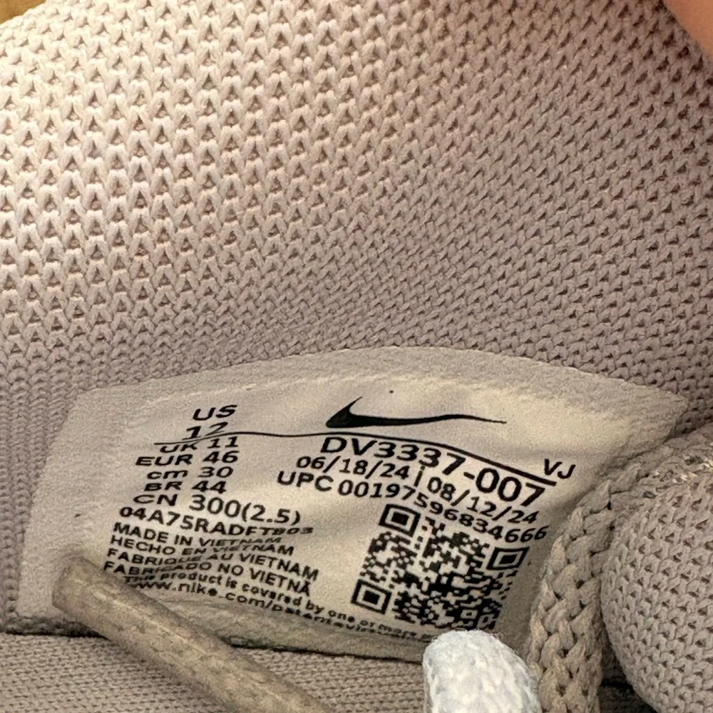 Nike Air Max Dn Wolf Grey size 12 - Picture 8 of 8